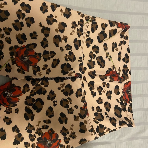Beach Riot Leopard Leggings - Picture 3 of 5